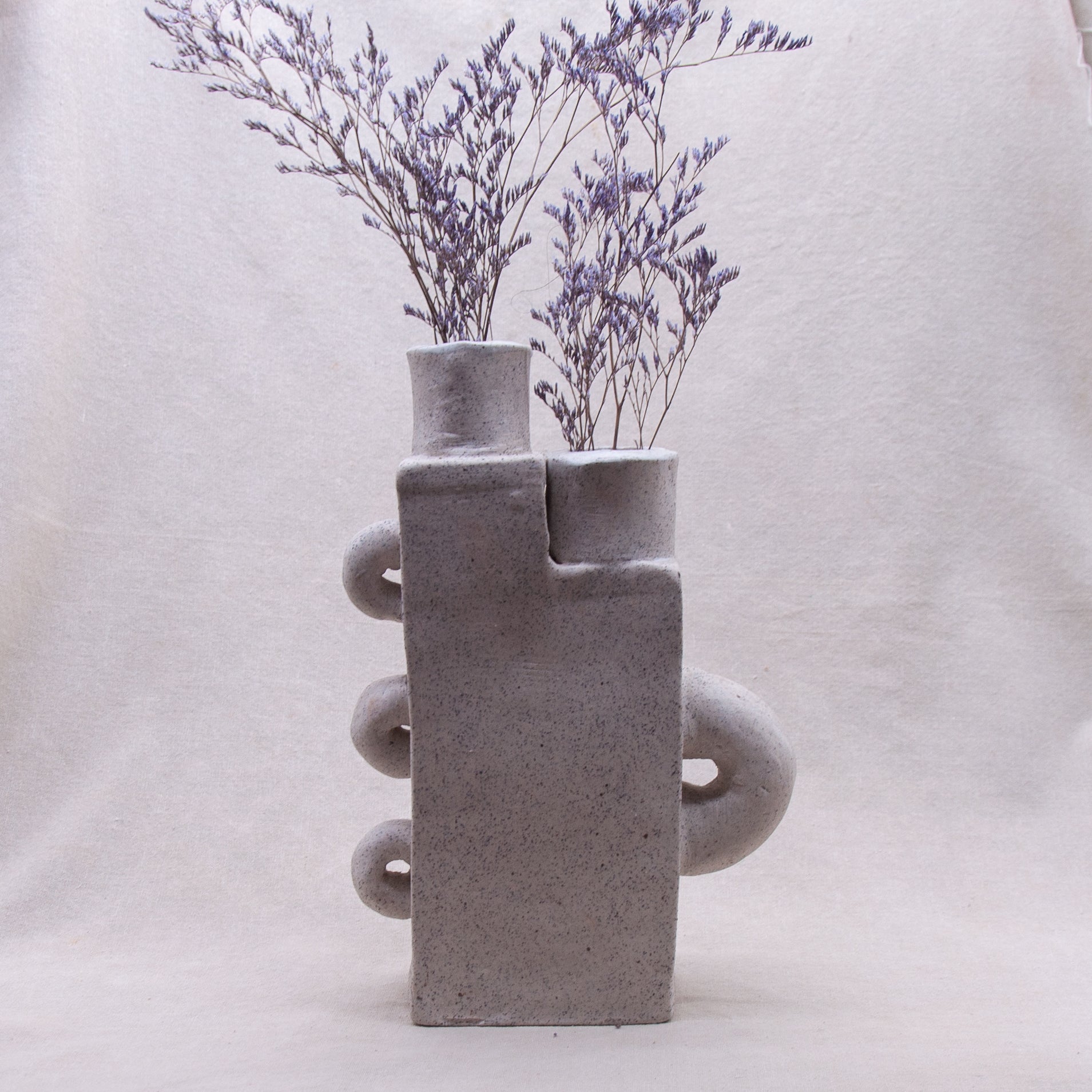 Hoop Piedra Vase